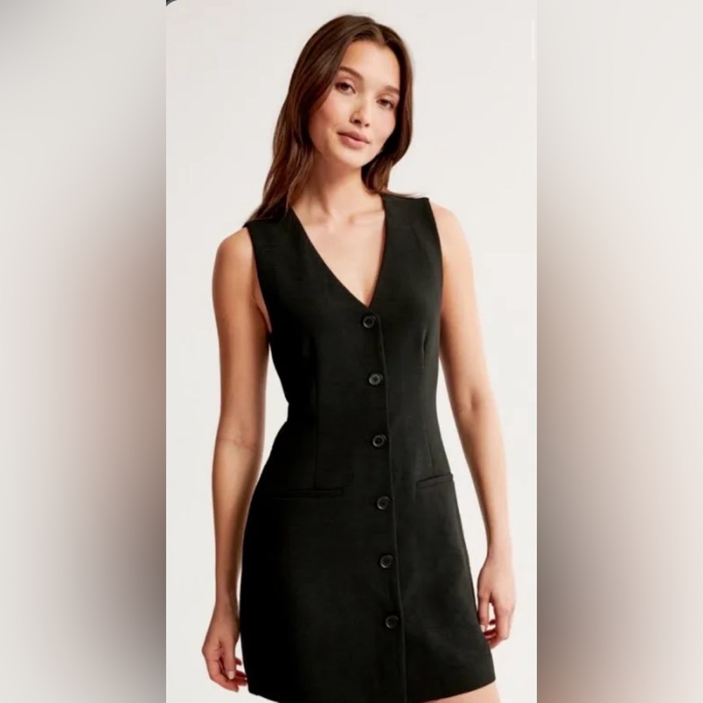 NWT A&F Mia Vest Mini Dress in size Medium Petite